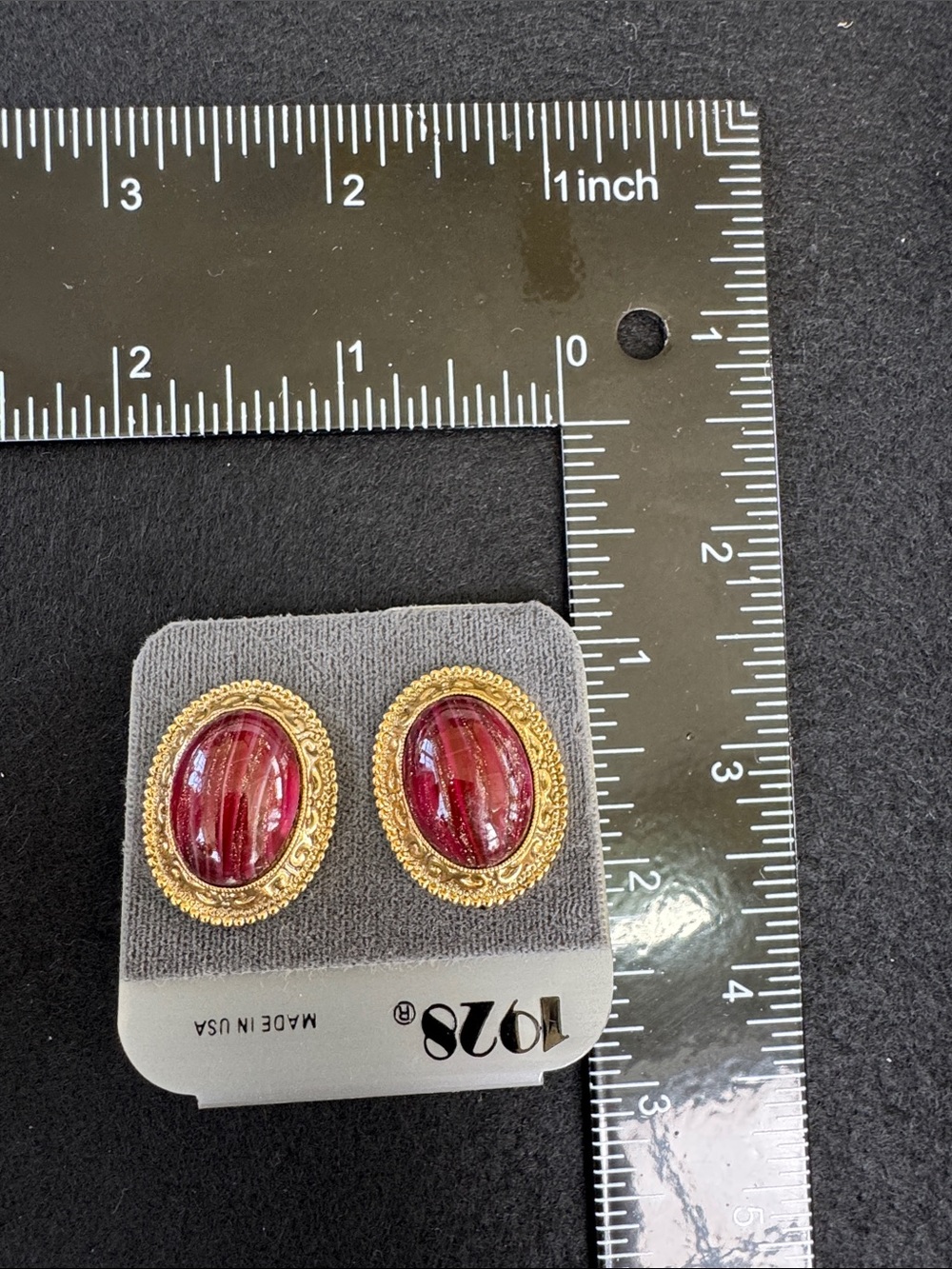 VTG Deadstock 1928 Gold-Tone Feather Brooch and Earring Set with Red Cabochons - Picture 8 of 8
